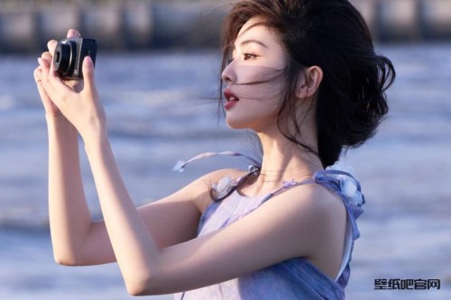 清新相机美女4K壁纸