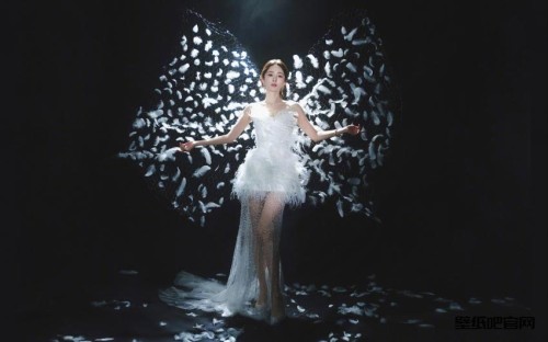 羽毛 翅膀 天使 美女 杨幂 黑色背景4K高清壁纸3840x2400