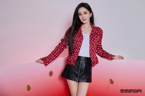 杨幂 红色衣服 爱心 4K美女壁纸 3840x2560