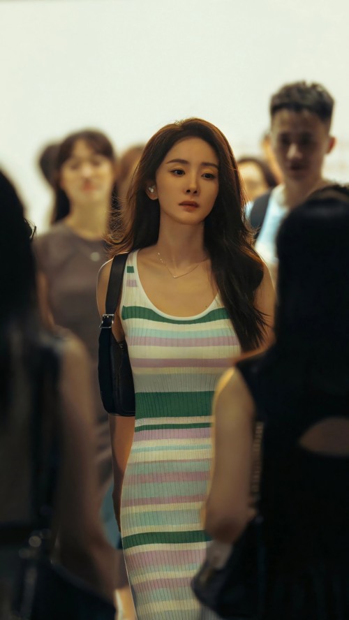 惊蛰无声杨幂剧照4k手机壁纸竖屏