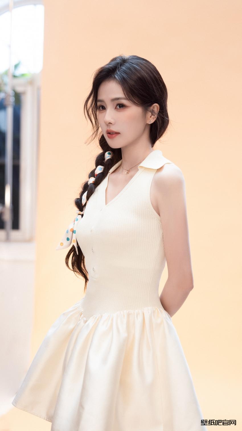 1、白色裙子养眼美女白鹿4k手机壁纸 - 壁纸吧_4K 高清壁纸免费下载